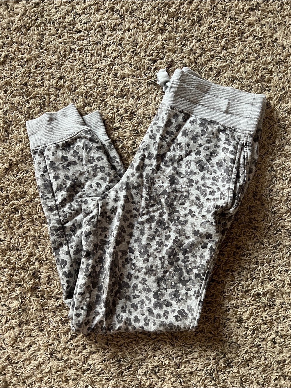 Athleta Gray Leopard-Print Kids Jogger Sweatpants